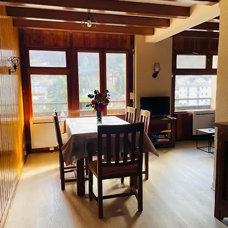 Appartement Les Cimes 55 M2 - Piscine Interieure Vue Montagne Centre Village - Parking - Avec Linge Et Menage De Fin De Sejour Compris *